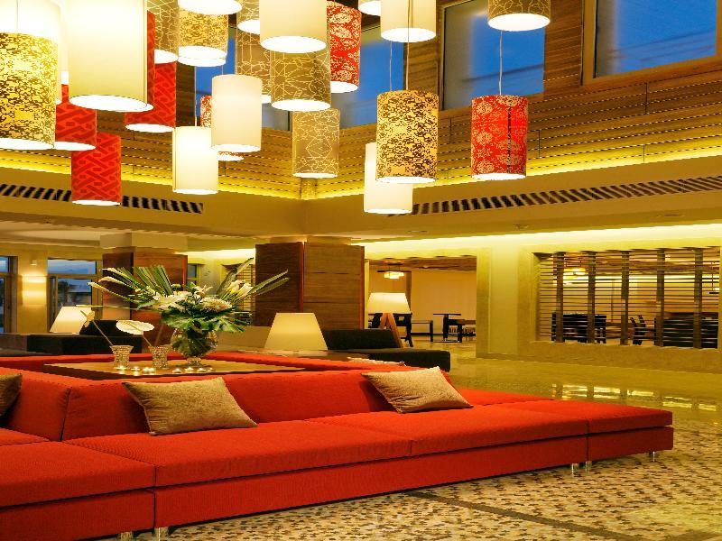 עיין סוחנה Jaz Little Venice Golf Resort מראה חיצוני תמונה The lobby of the hotel