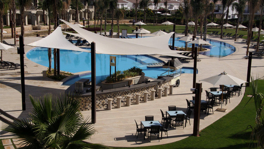 עיין סוחנה Jaz Little Venice Golf Resort מראה חיצוני תמונה The pool at the Four Seasons Hotel, Cairo