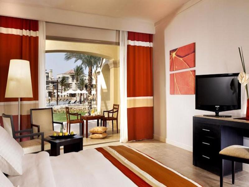 עיין סוחנה Jaz Little Venice Golf Resort מראה חיצוני תמונה A room at the Hilton Sharm El Sheikh