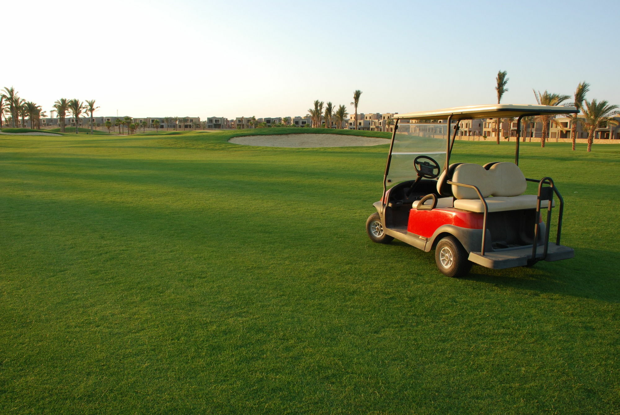 עיין סוחנה Jaz Little Venice Golf Resort מראה חיצוני תמונה Golf cart