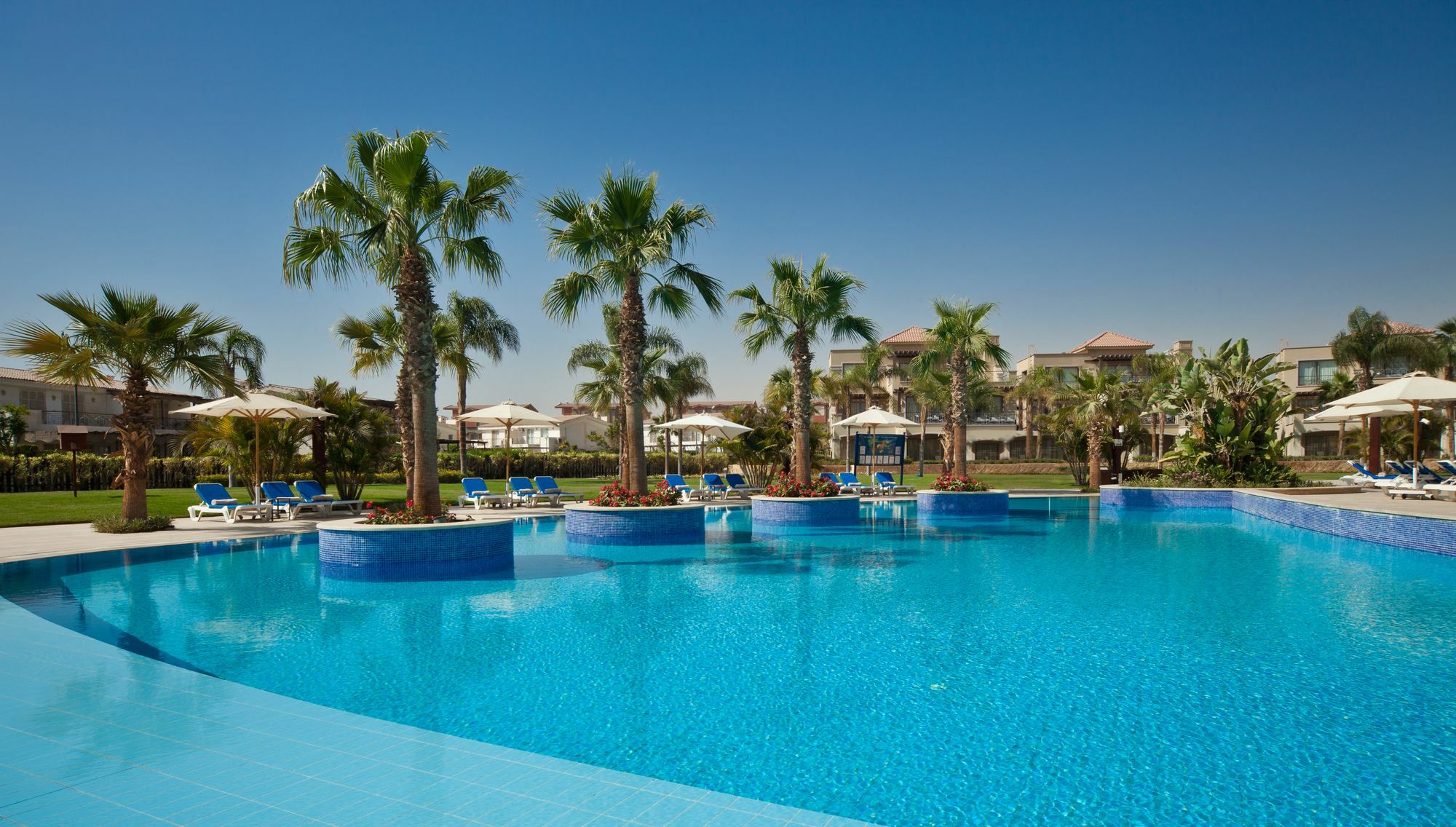 עיין סוחנה Jaz Little Venice Golf Resort מראה חיצוני תמונה Pool at the Westin The Palm